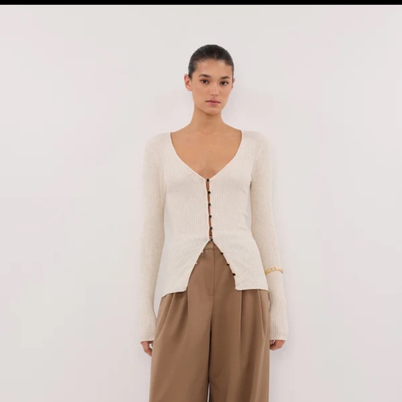 DISSH Tops - DISSH - BLAIR NATURAL LONG SLEEVE KNIT TOP - S
